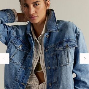Free People - We The Free Sidney - Denim Blue Jean Jacket size Small